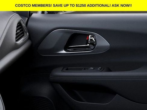 New 2026 Chrysler Pacifica Select AWD/4WD image 25