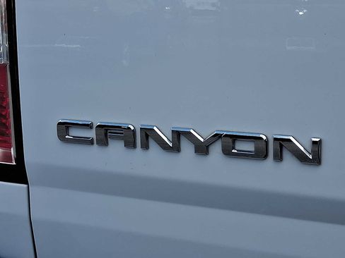 Used 2019 GMC Canyon Denali AWD/4WD image 30