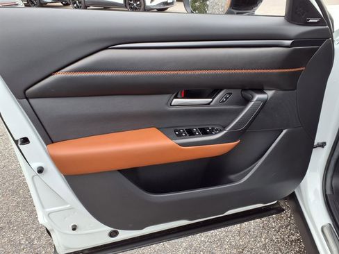 Certified 2025 MAZDA CX-50 AWD 2.5 Turbo w/ Accent Package image 11