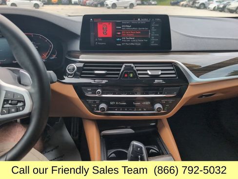 Used 2020 BMW 530i xDrive w/ M Sport Package AWD/4WD image 21