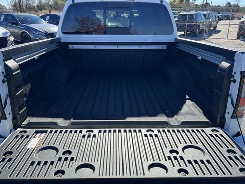 New 2026 Nissan Frontier SV w/ SV Convenience Package image 31