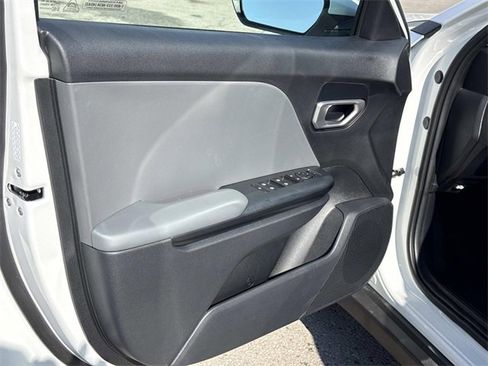 New 2026 Kia K4 LXS image 9