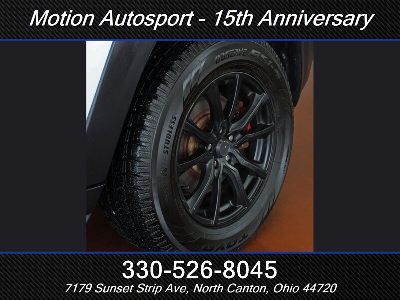 Used 2017 Jeep Cherokee Trailhawk w/ Cold Weather Group AWD/4WD image 37