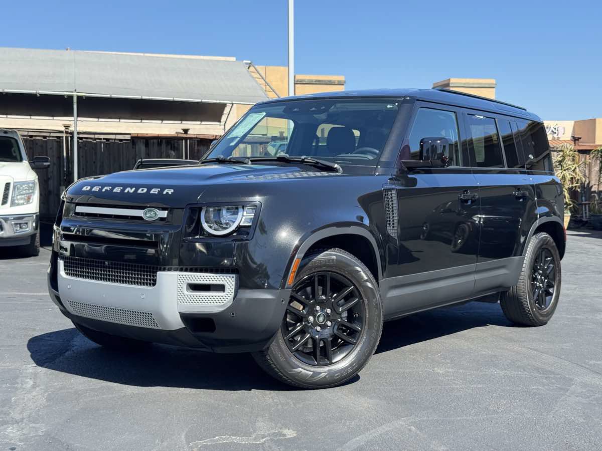 Used 2023 Land Rover Defender 110 AWD/4WD image 2