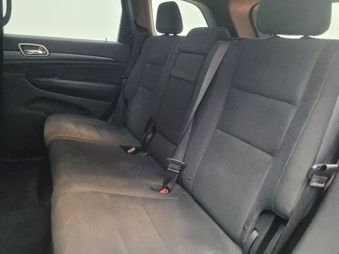 Used 2017 Jeep Grand Cherokee Laredo w/ Quick Order Package 2BE image 18