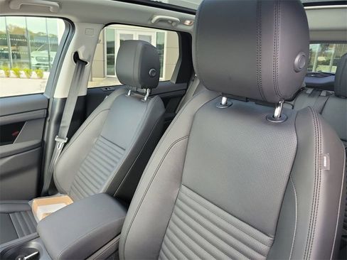 New 2025 Land Rover Discovery Sport S image 26