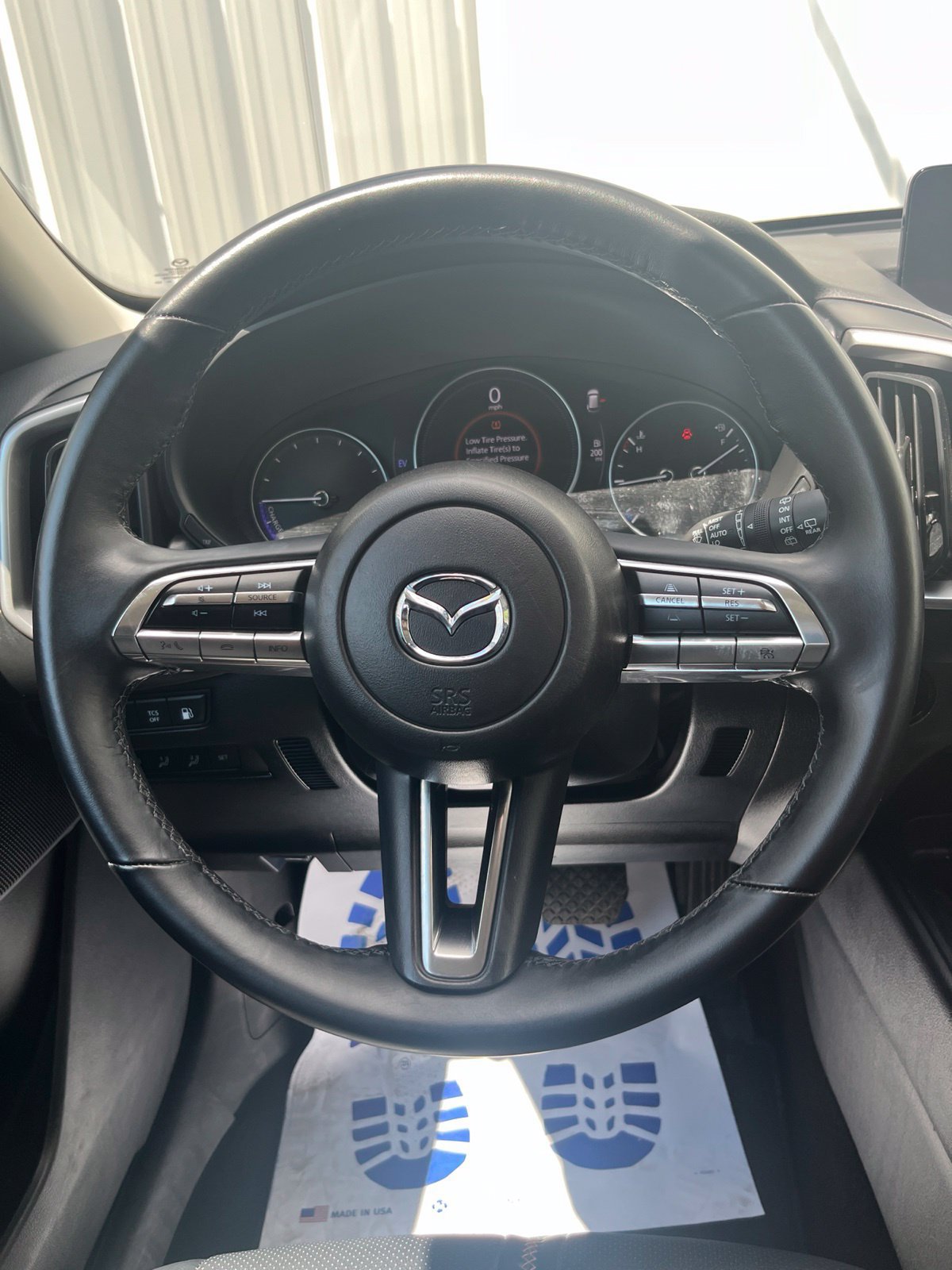 Used 2025 MAZDA CX-50 AWD 2.5 Hybrid w/ Premium Pkg image 19
