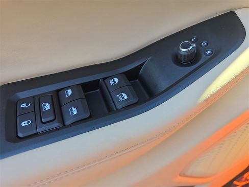 New 2025 Jeep Grand Cherokee Limited image 29