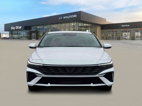 New 2026 Hyundai Elantra SE image 12