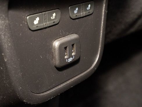 Used 2019 Chevrolet Equinox Premier image 9