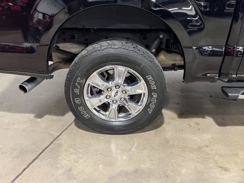 Used 2017 Ford F150 XLT w/ Equipment Group 302A Luxury AWD/4WD image 43