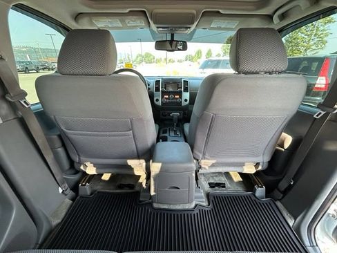 Used 2017 Nissan Frontier SV w/ SV Value Truck Package AWD/4WD image 35