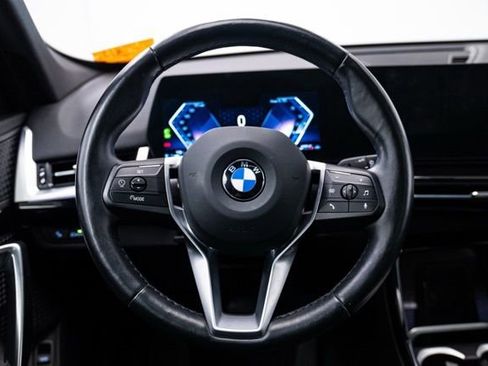 Used 2023 BMW X1 xDrive28i AWD/4WD image 16
