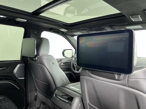 Certified 2024 Cadillac Escalade Sport Platinum AWD/4WD image 36