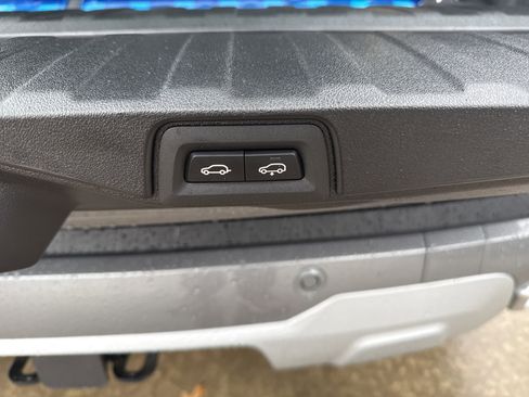 New 2026 BMW X5 xDrive50e w/ Climate Comfort Package image 26