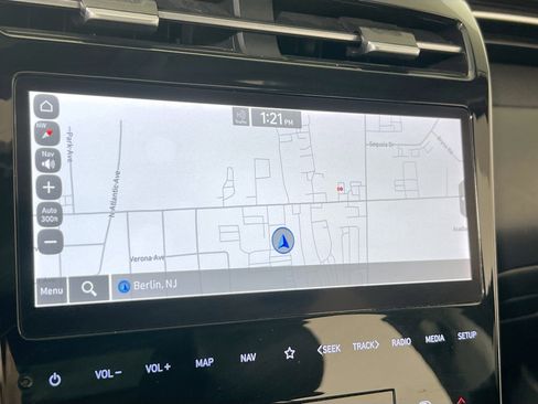 Used 2022 Hyundai Tucson Limited image 13