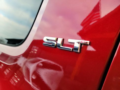 Used 2017 GMC Acadia SLT image 22