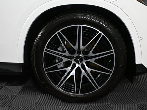 Certified 2025 Mercedes-Benz GLC 43 AMG 4MATIC image 36