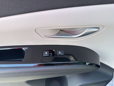 Used 2022 Hyundai Tucson Limited AWD/4WD image 29