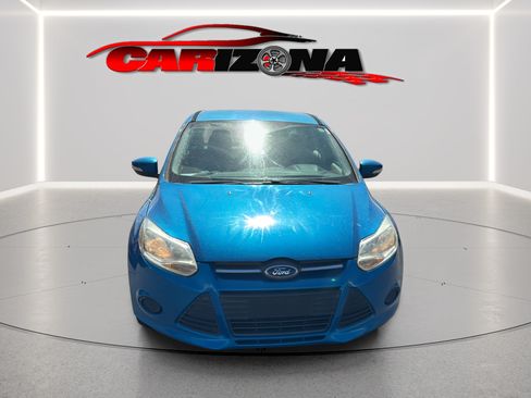 Used 2013 Ford Focus SE w/ Super Fuel Economy (SFE) Pkg FWD image 2