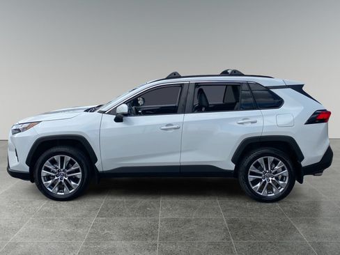 Used 2023 Toyota RAV4 XLE Premium FWD image 2