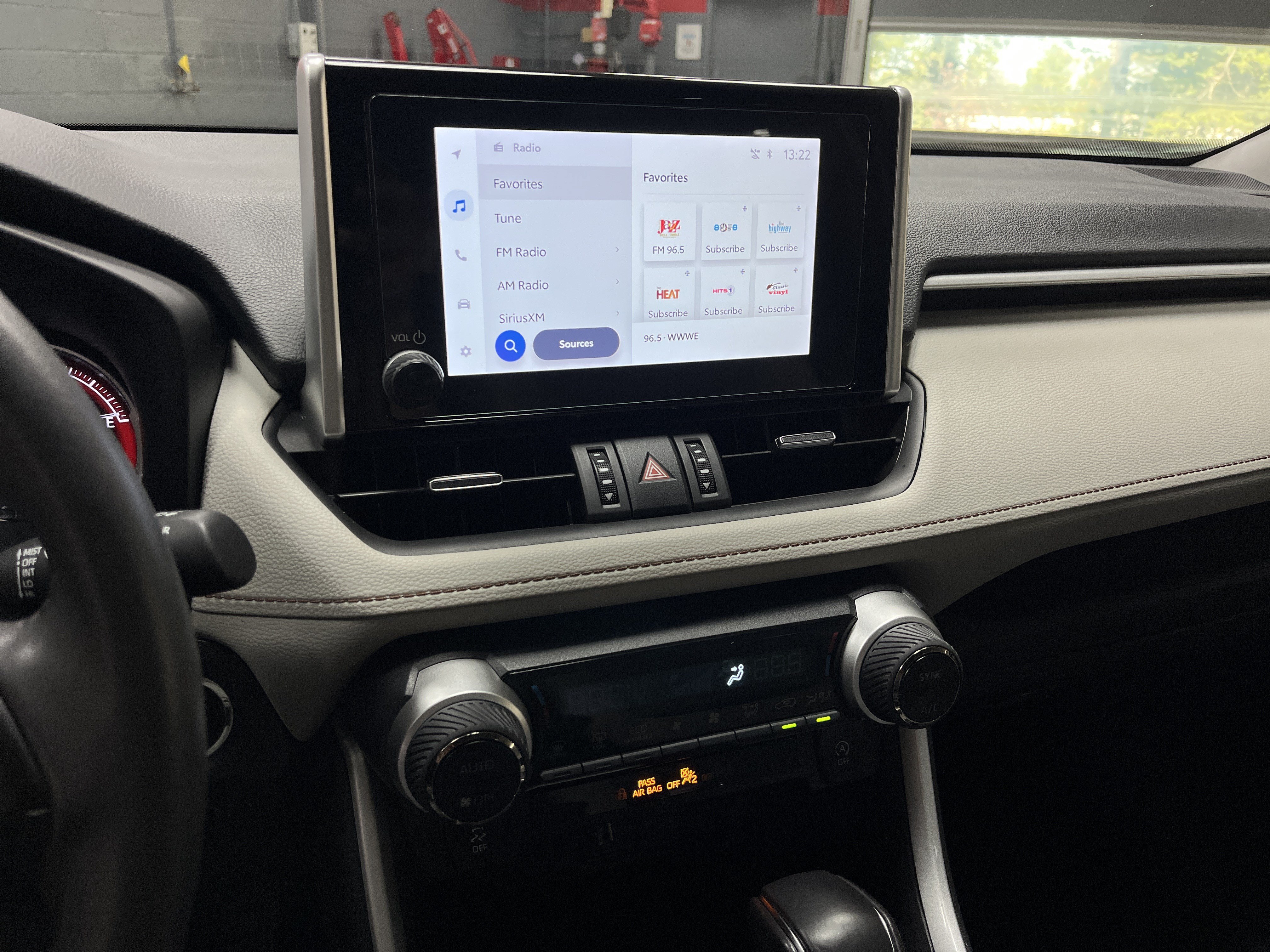 Certified 2025 Toyota RAV4 XLE Premium FWD image 23