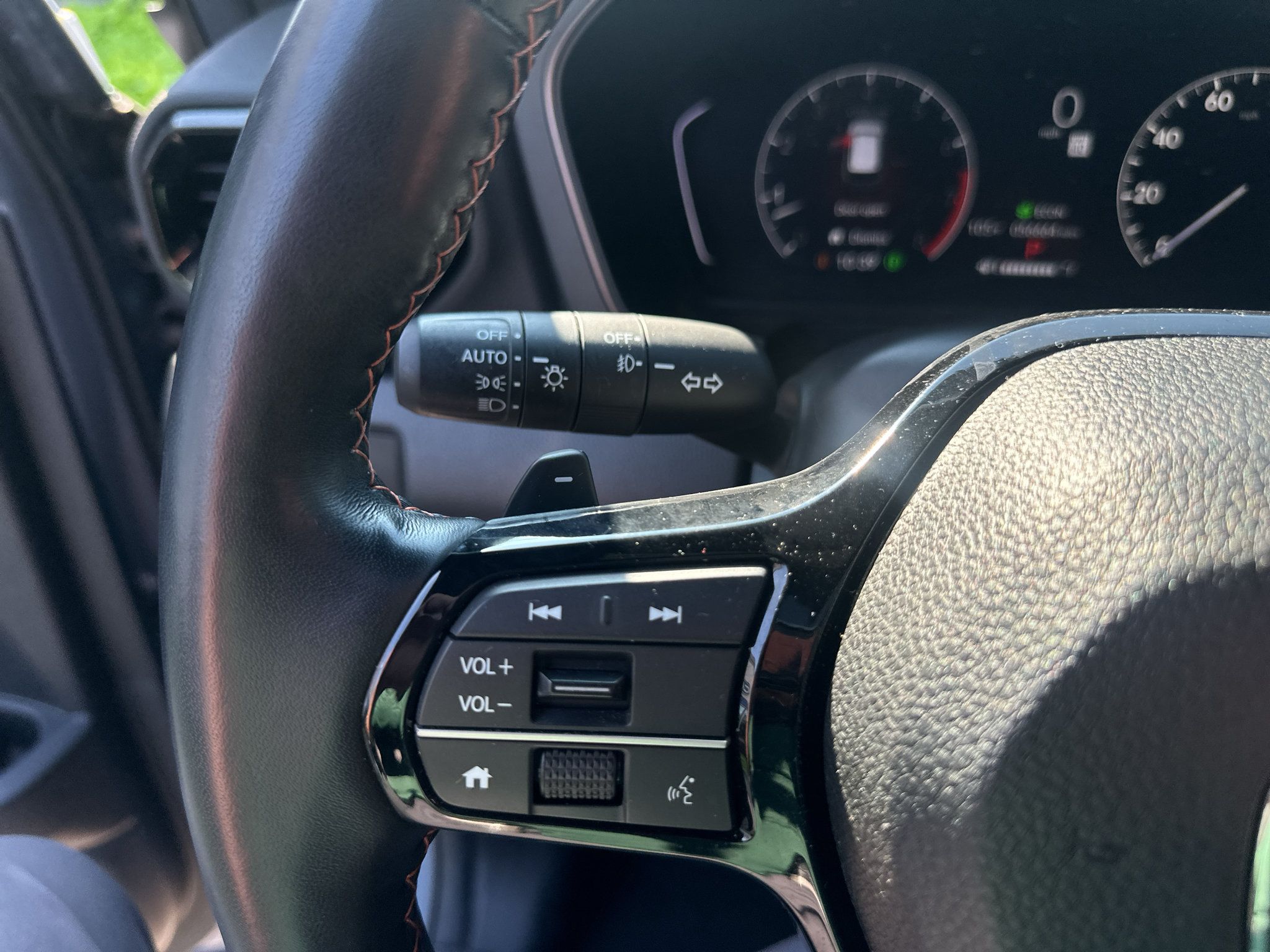 Used 2025 Honda Pilot TrailSport image 26