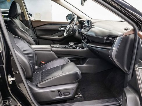 Used 2021 Nissan Rogue Platinum image 17