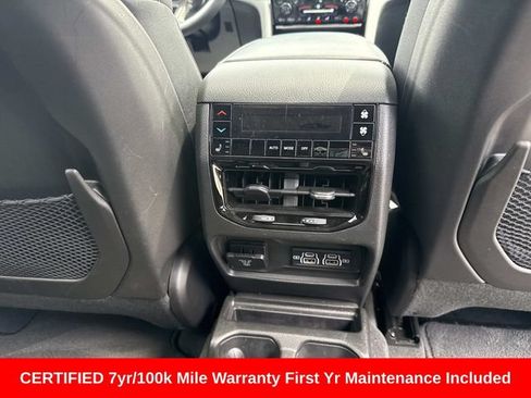 Used 2023 Jeep Grand Cherokee L Limited AWD/4WD image 13