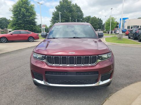 Used 2025 Jeep Grand Cherokee L Laredo AWD/4WD image 7