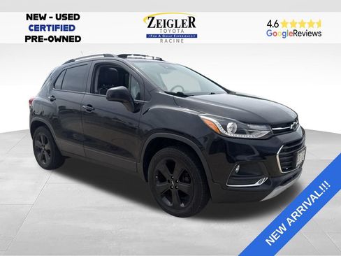Used 2017 Chevrolet Trax Premier w/ Midnight Edition AWD/4WD image 5