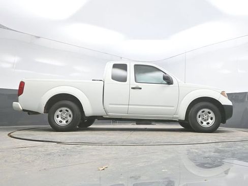 Used 2019 Nissan Frontier S image 28