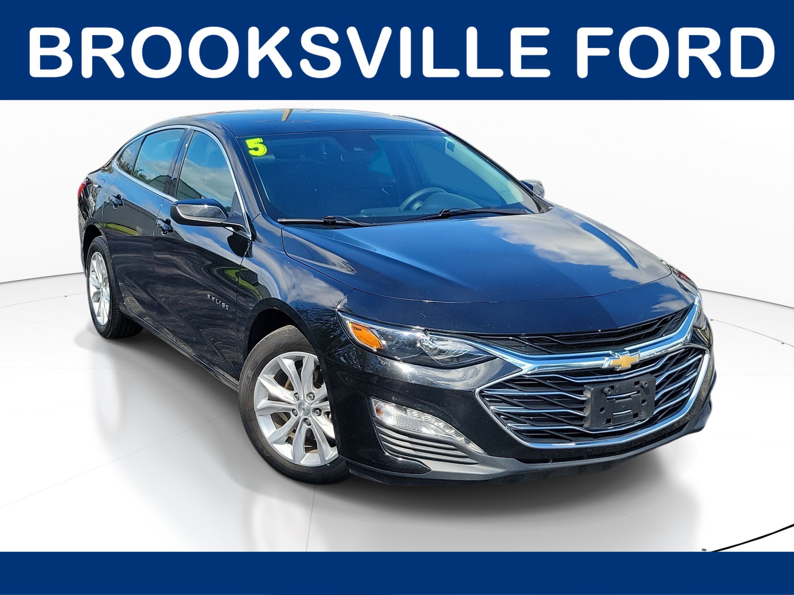 Used 2025 Chevrolet Malibu LT FWD image 1