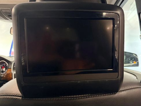 Used 2013 Mercedes-Benz GL 550 4MATIC image 34