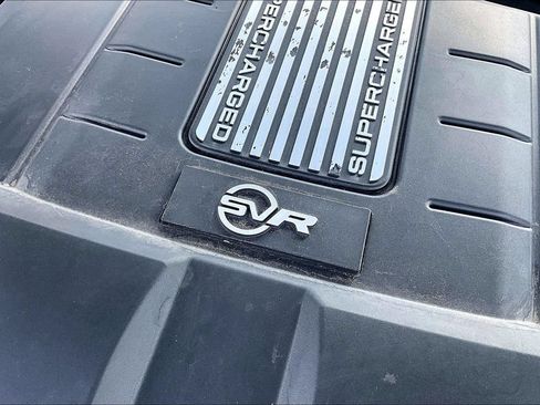 Used 2022 Land Rover Range Rover Sport SVR Carbon Edition AWD/4WD image 32