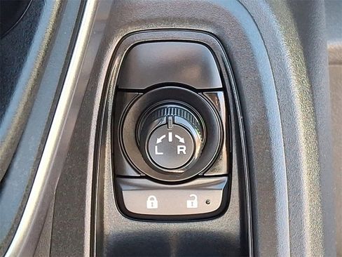 Certified 2025 Subaru Impreza 2.0i image 25