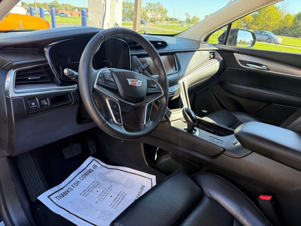 Used 2017 Cadillac XT5 Luxury w/ Driver Awareness Package FWD image 20