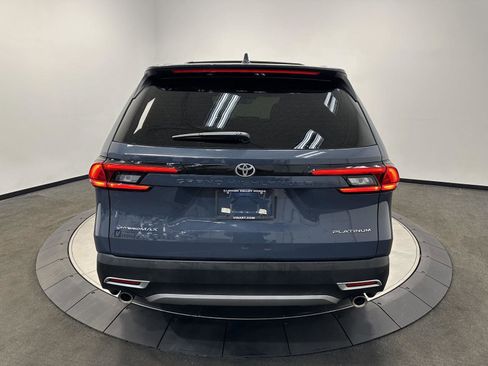 Used 2025 Toyota Grand Highlander AWD Hybrid image 6