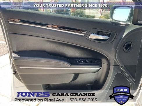 Used 2023 Chrysler 300 S RWD image 11