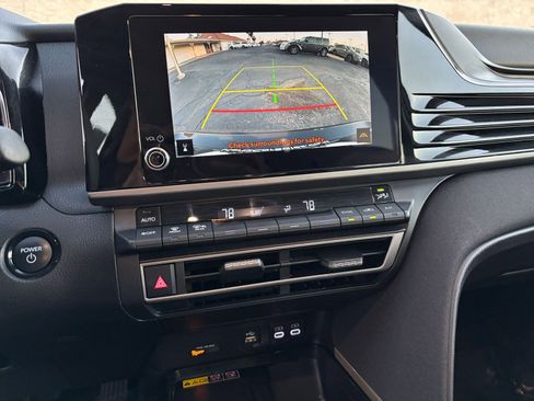 Used 2025 Toyota Camry LE image 18