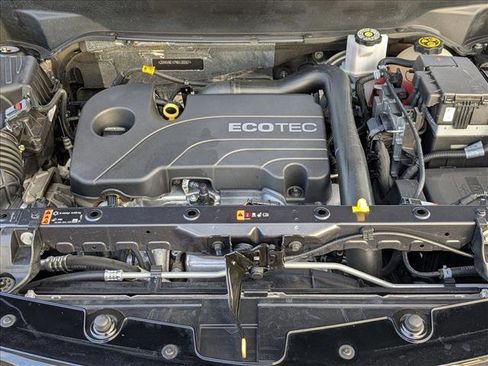 Used 2022 Chevrolet Equinox RS w/ Infotainment Package FWD image 22