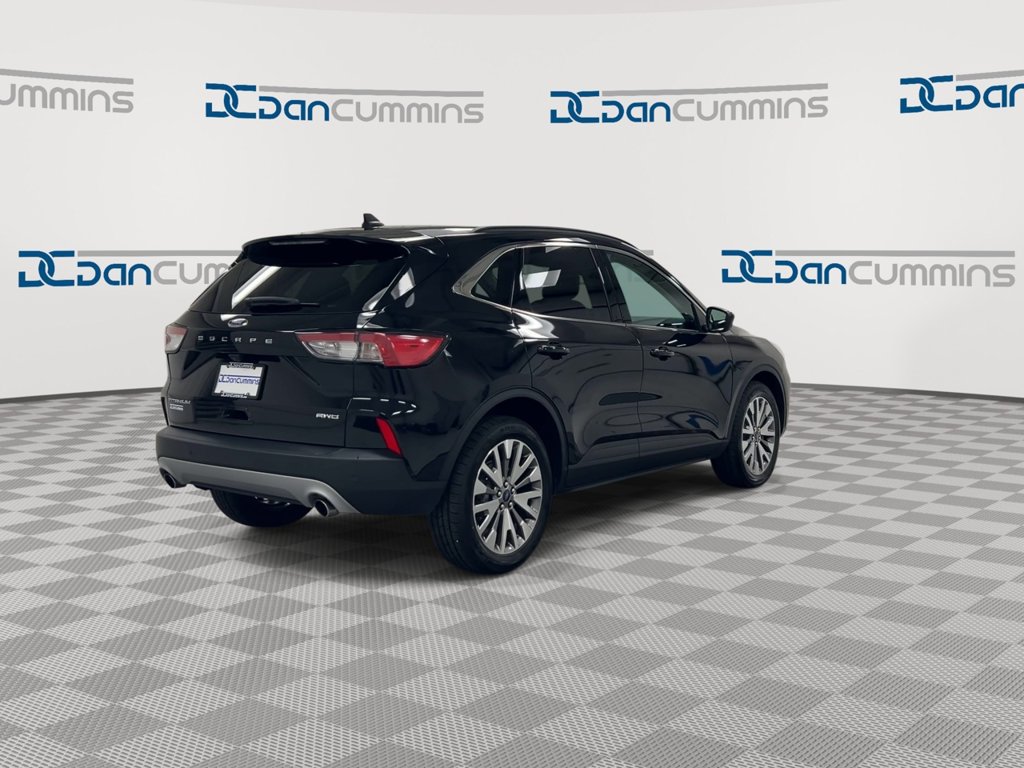 Used 2022 Ford Escape Titanium AWD/4WD image 8
