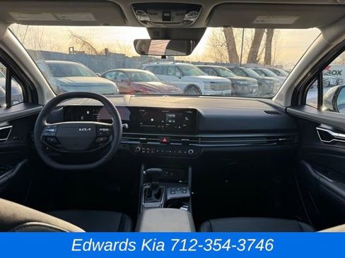 New 2026 Kia Sportage SX image 18