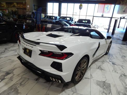 Used 2024 Chevrolet Corvette Stingray Premium Conv w/ Z51 Performance Package image 6