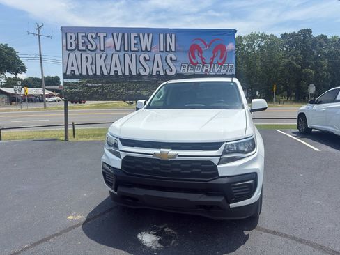 Used 2022 Chevrolet Colorado W/T w/ Custom Special Edition AWD/4WD image 2