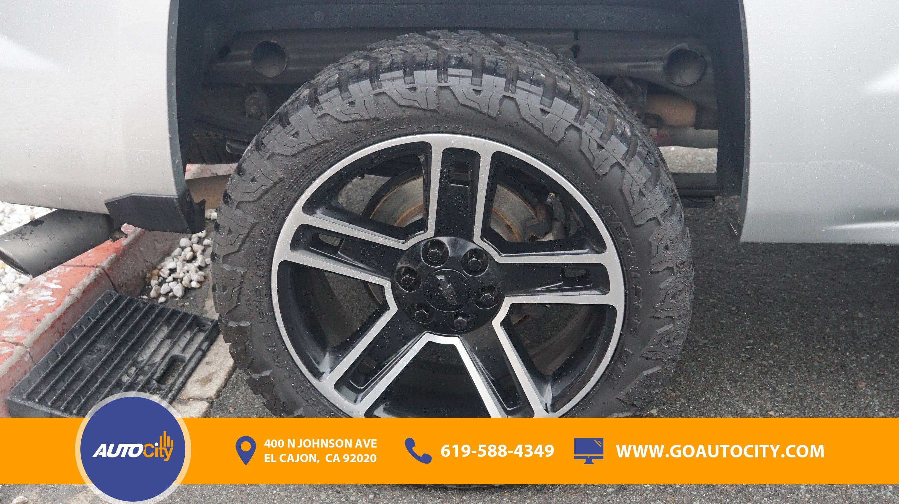 Used 2018 Chevrolet Silverado 1500 LT w/ LPO, Black Pack RWD image 29
