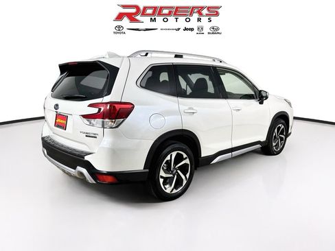 Certified 2023 Subaru Forester Touring AWD/4WD image 8