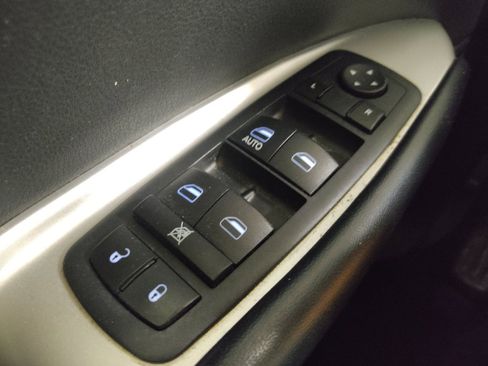 Used 2017 Dodge Journey SE w/ Flexible Seating Group FWD image 27