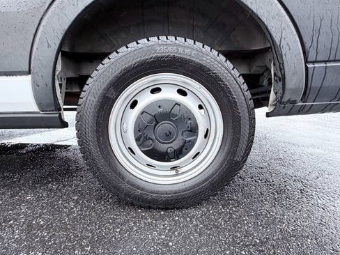 Used 2022 Ford Transit 250 Low Roof image 31