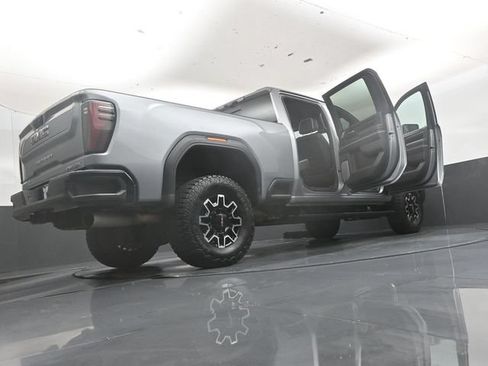 Used 2025 GMC Sierra 2500 AT4X AWD/4WD image 53